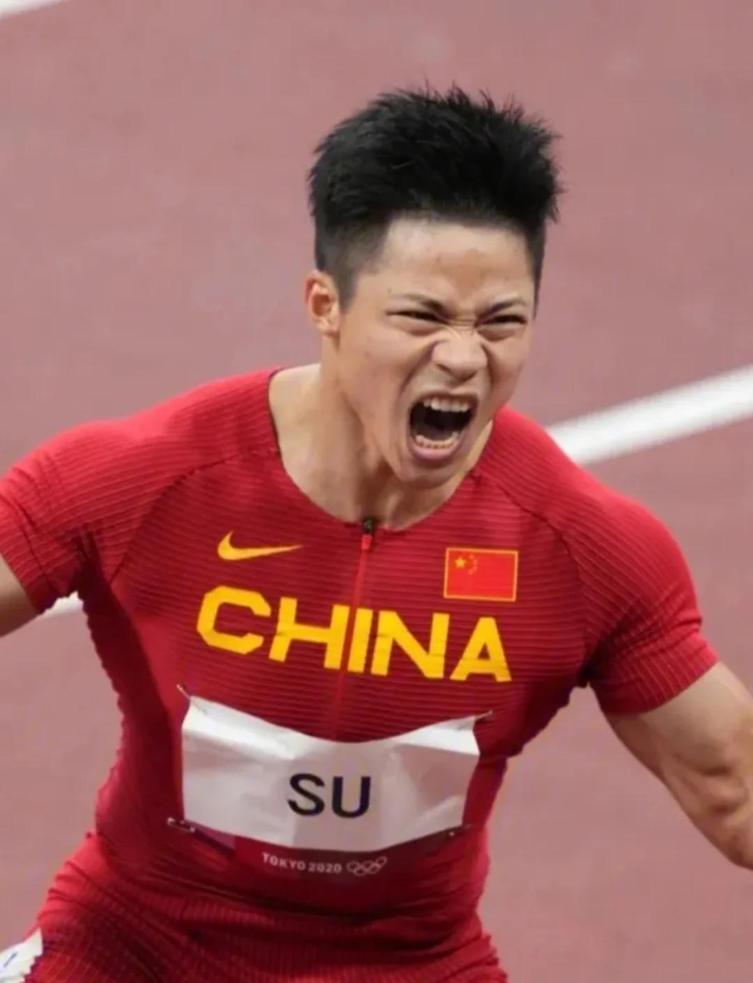 苏炳添刷新世界纪录，海港教练激动落泪！-平板电脑版下载